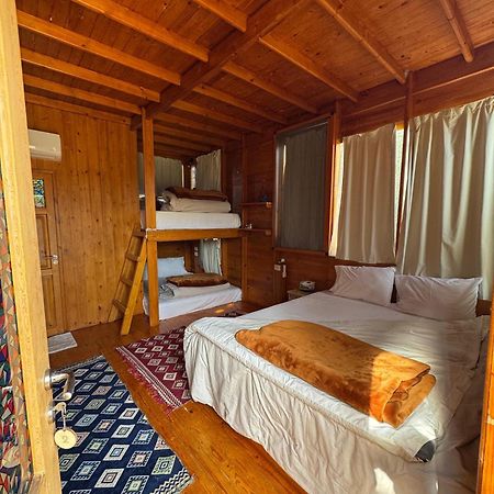 Northern Lake Lodge Izbat Ilyas Luaran gambar