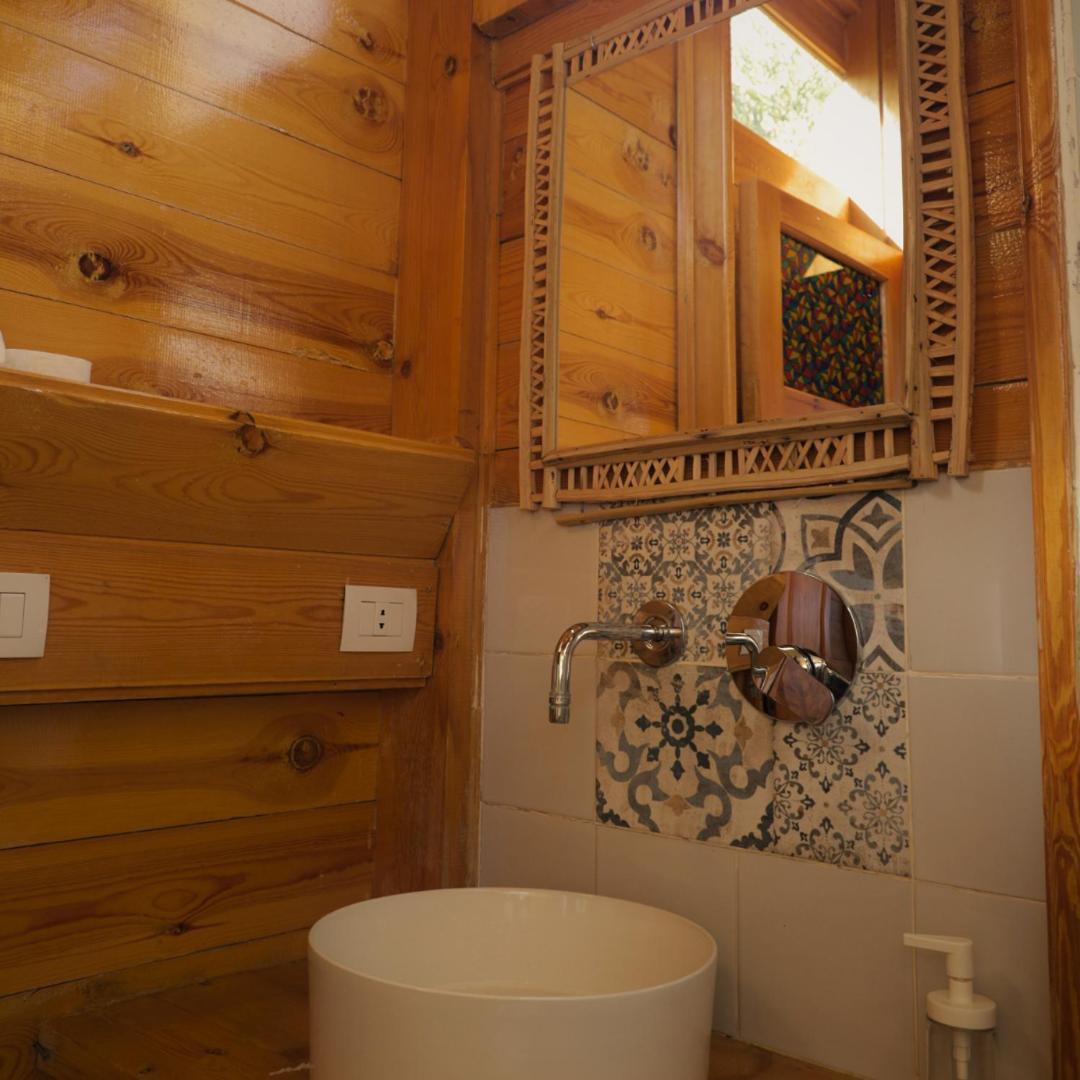 Northern Lake Lodge Izbat Ilyas Luaran gambar